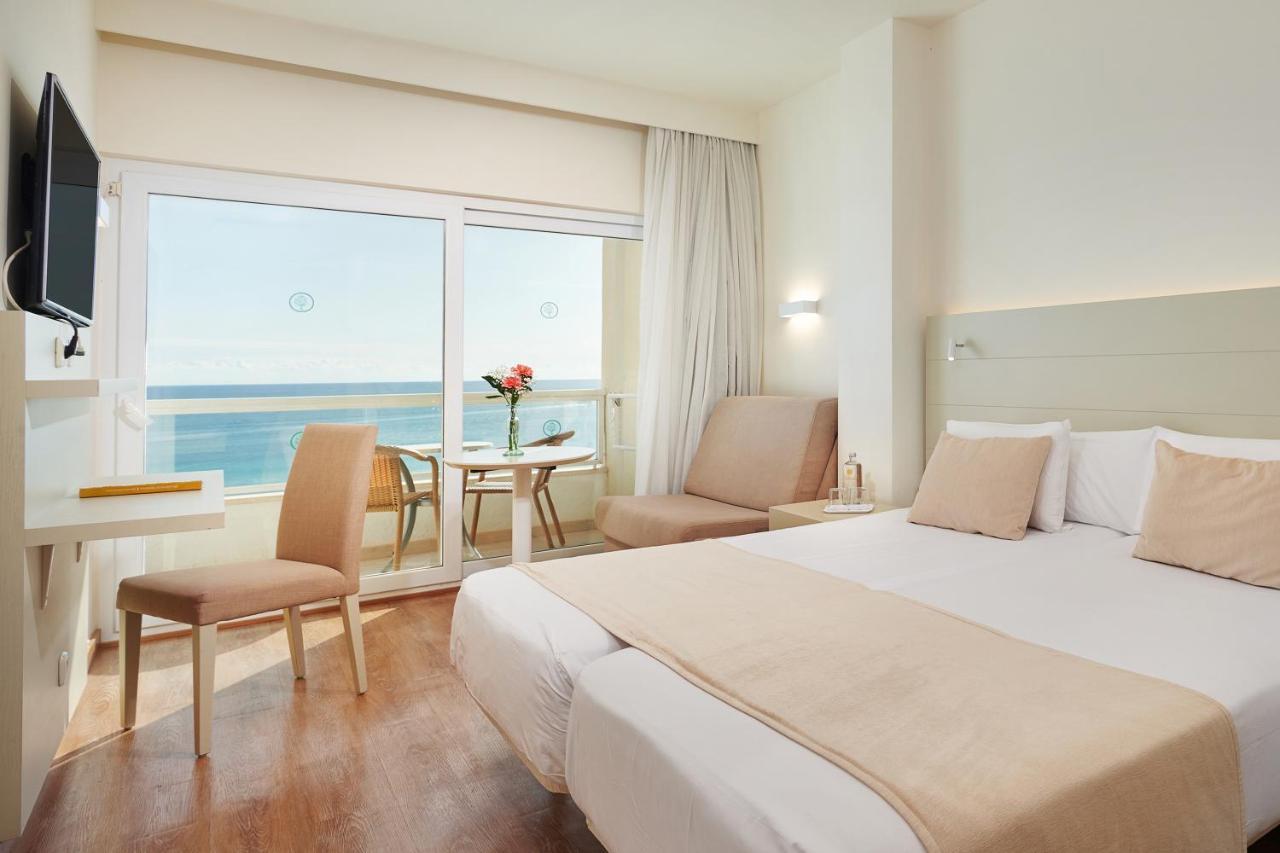 Triple Room with Sea View