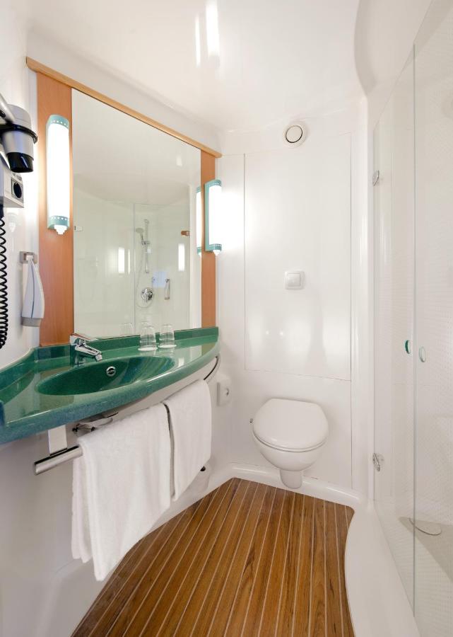 Chambre Familiale avec 1 Lit Double et 1 Lit Simple