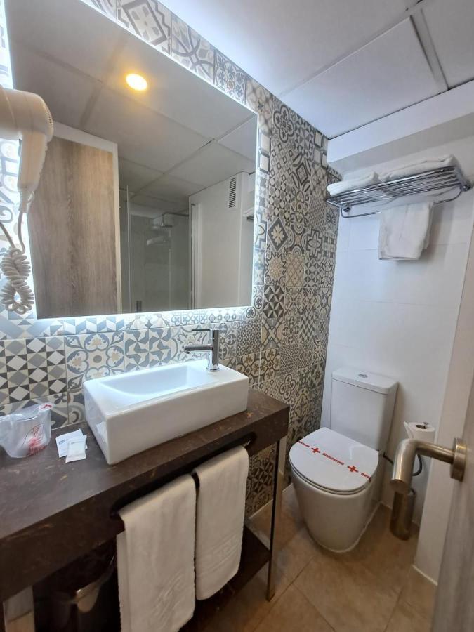 Single Room,1026140413:JPEG