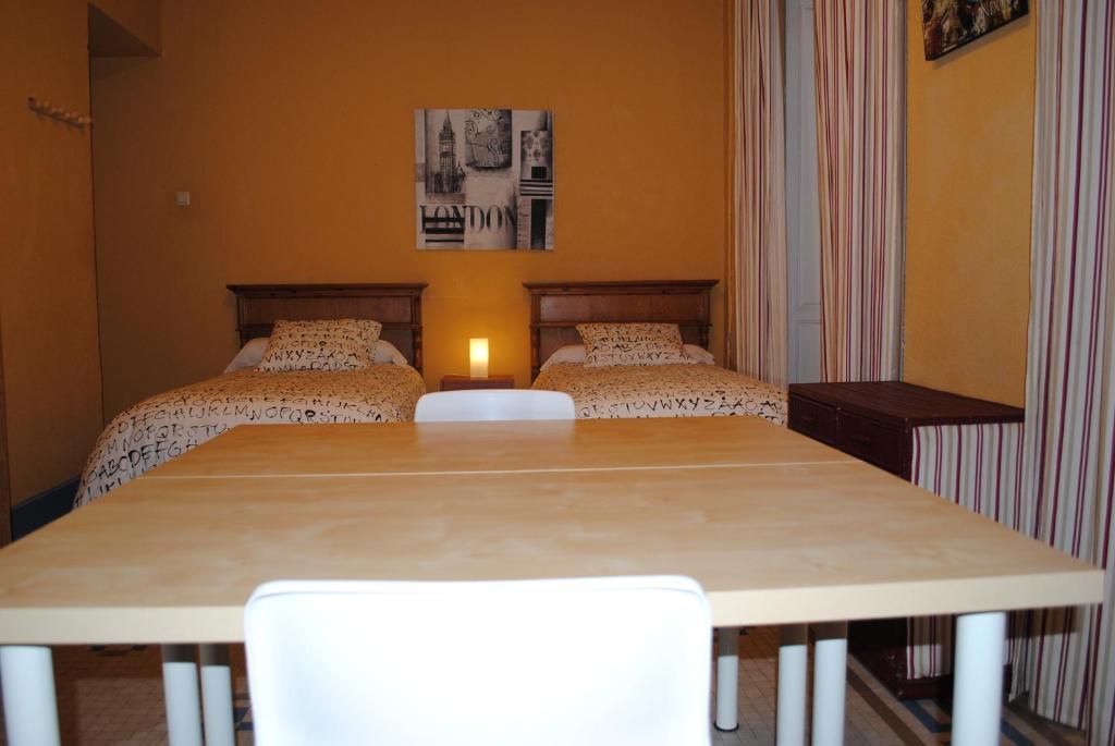 Zweibettzimmer mit Gemeinschaftsbad