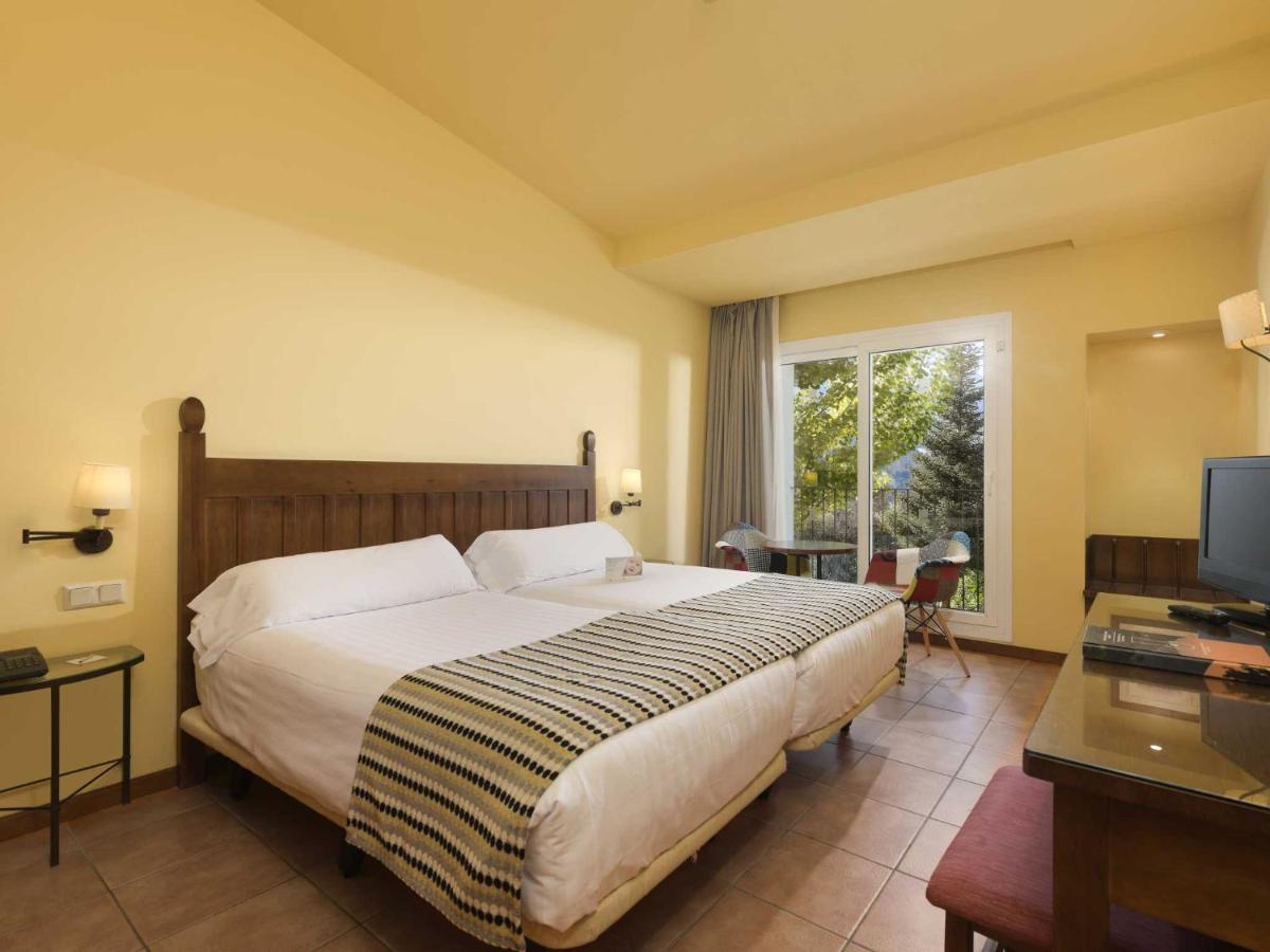 Double Room with Extra Bed,1589288077:JPEG