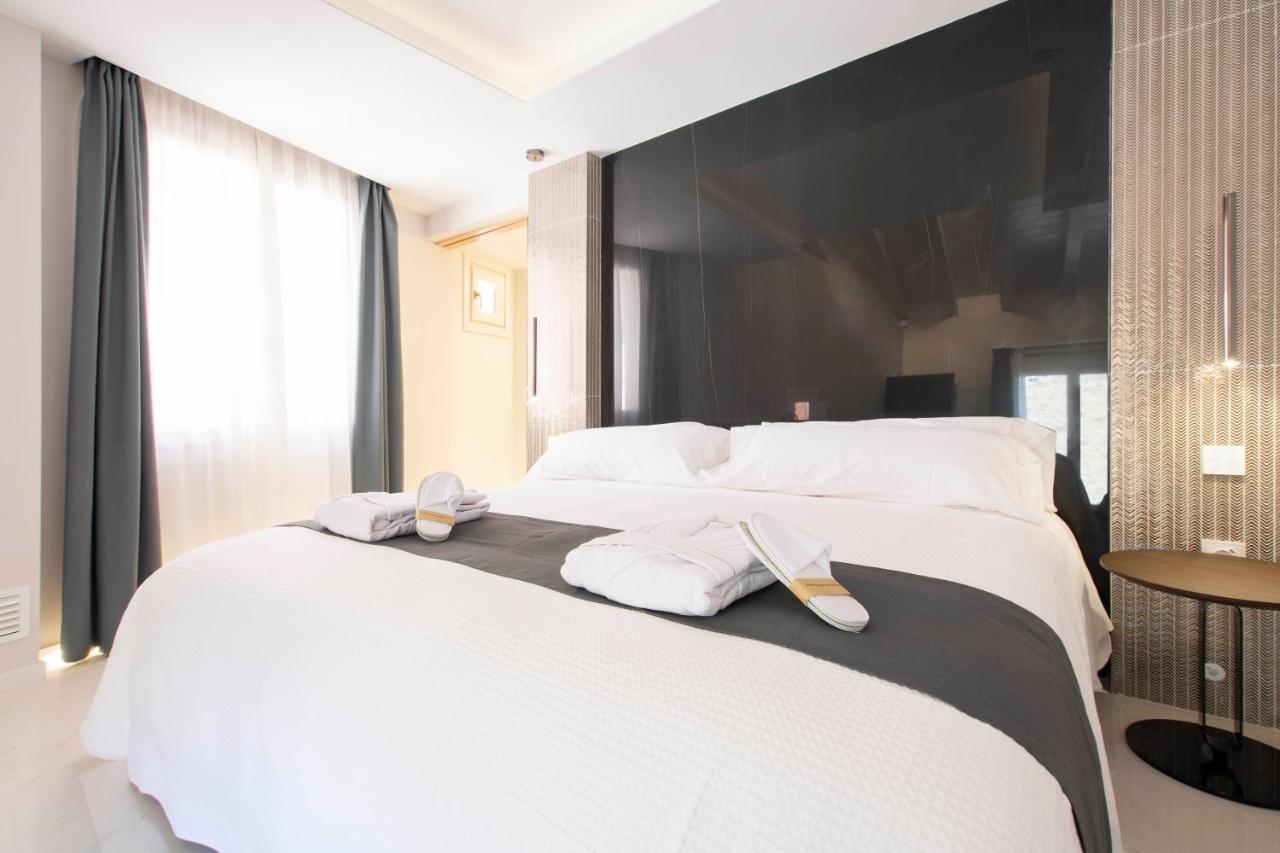 Suite Balcony,1109495001:JPEG