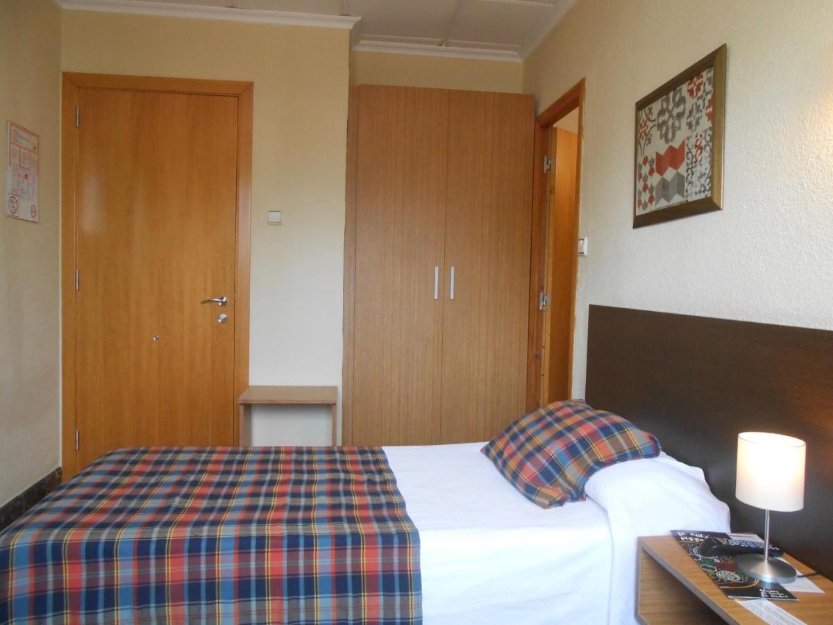 Single Room Private Bathroom