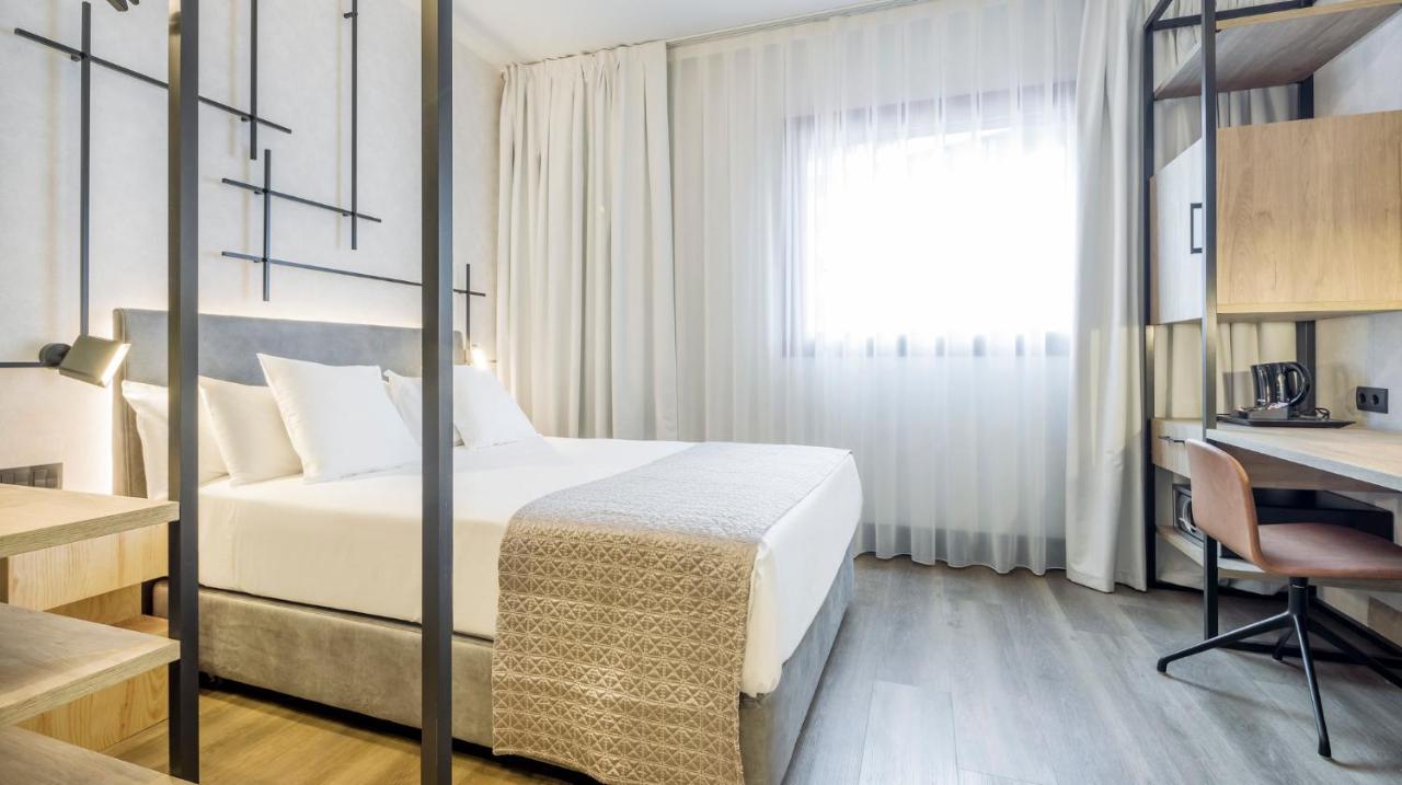 Single Room,1132426905:JPEG