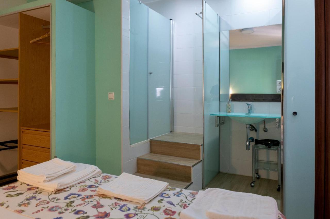 Queen Room with Private Bathroom