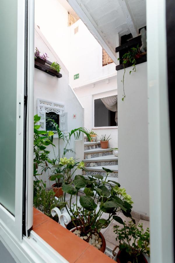 Twin Room Bathroom