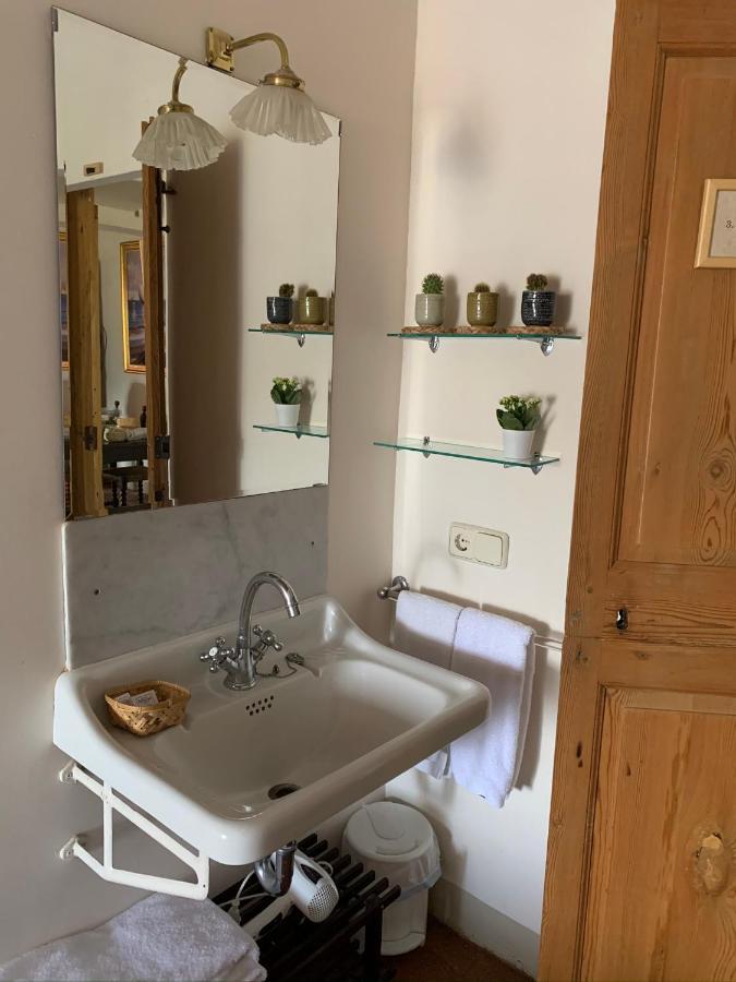Double Room Private Bathroom