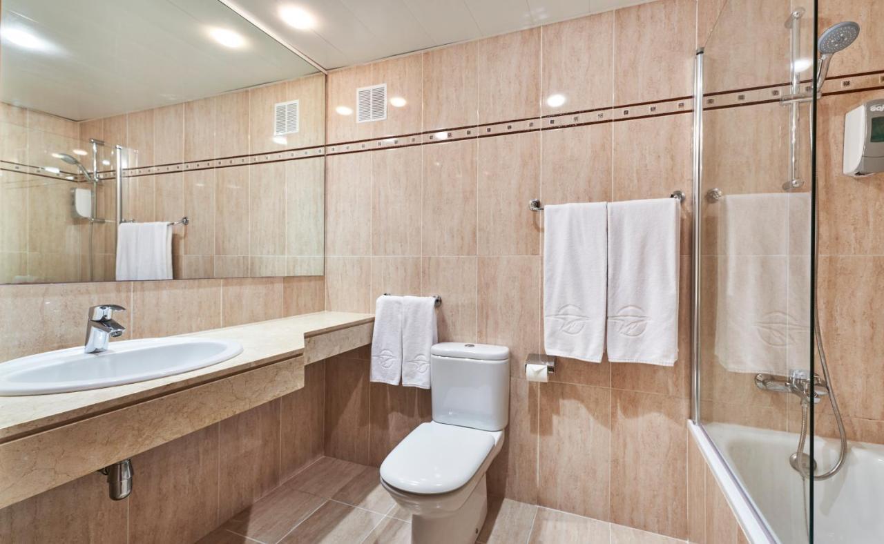 Double Room with Sea View (2 Adult + 1 Child)