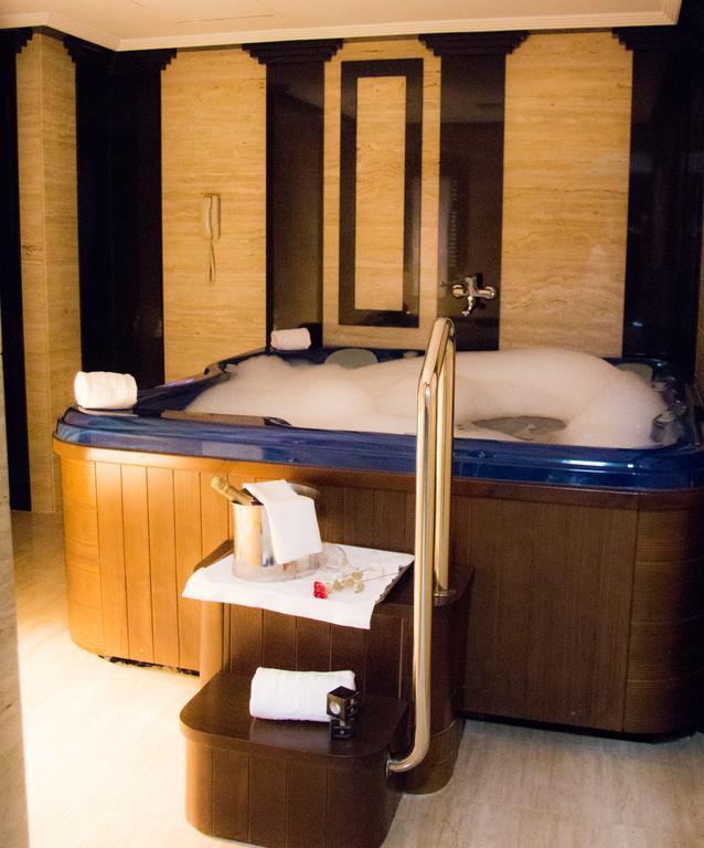Grand Suite met Jacuzzi®