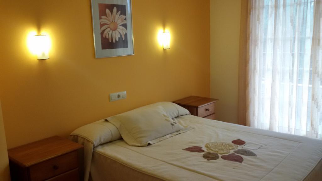 Single Room with Private Bathroom,158709078:JPEG