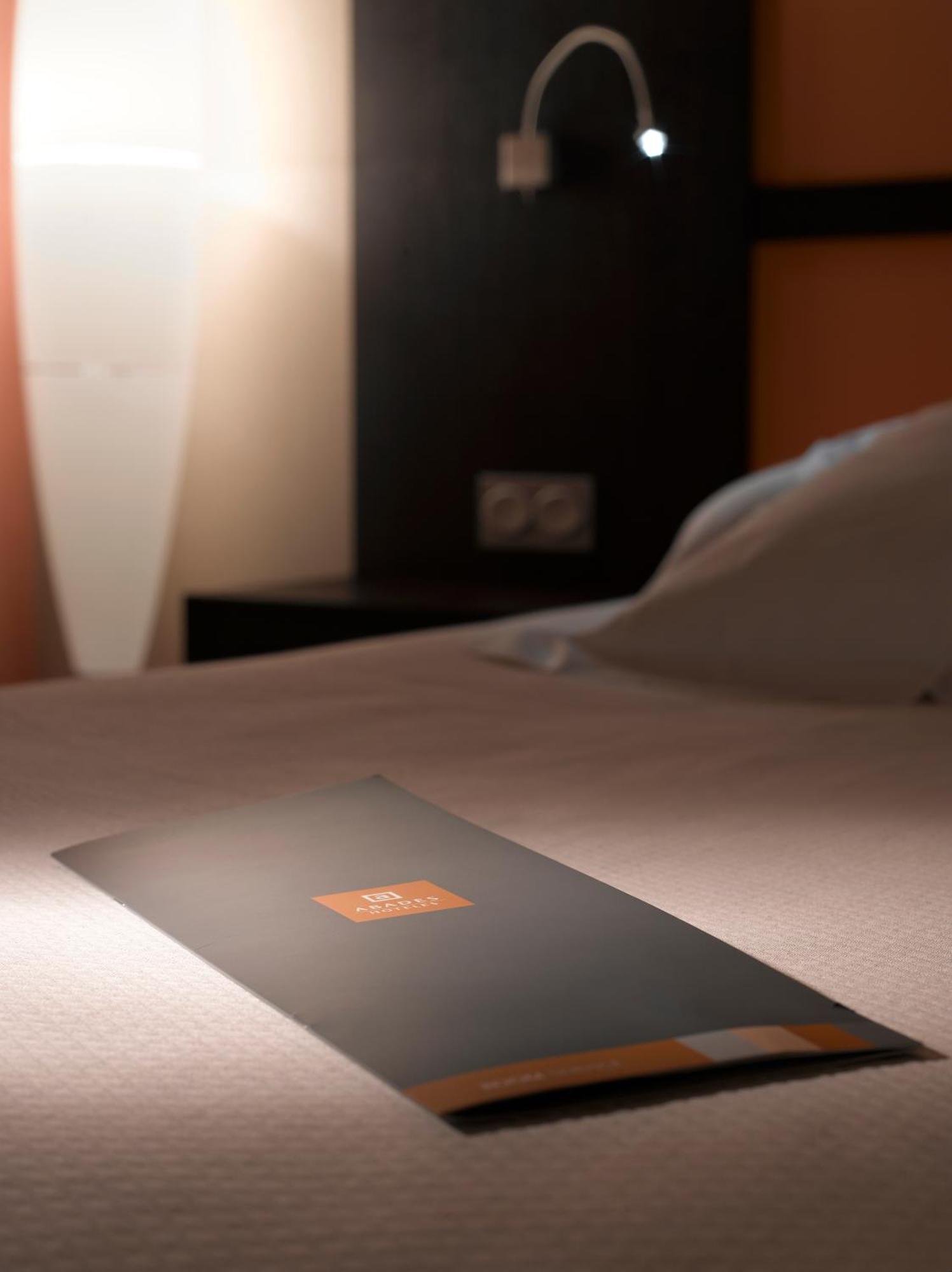Zweibettzimmer mit Zustellbett (2 Erwachsene & 1 Kind)