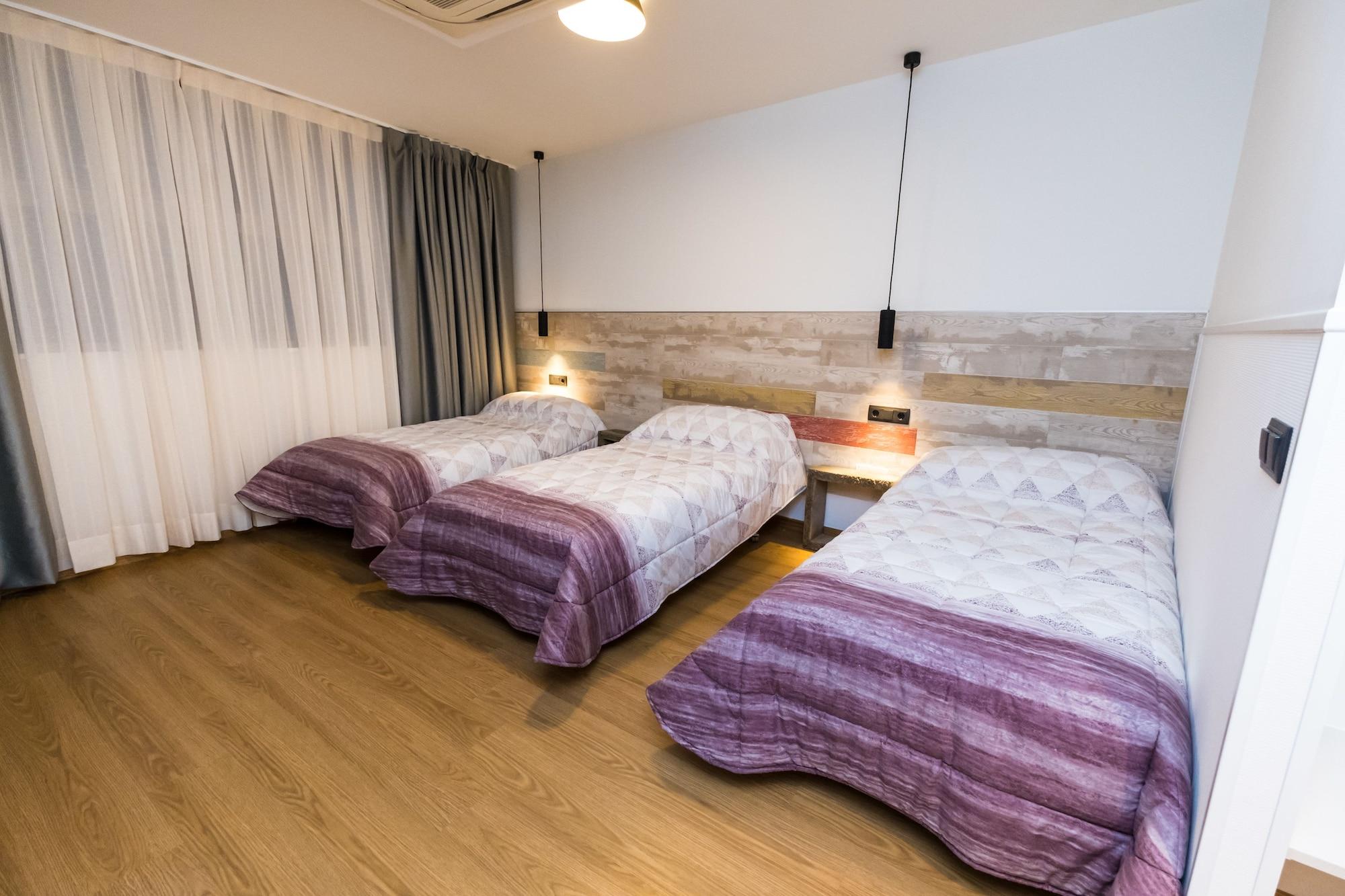 Triple Room with Private Bathroom,1214637508:JPEG