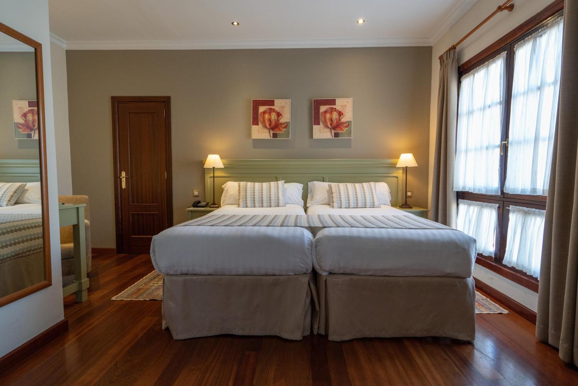 Standard Triple Room,1144406889:JPEG