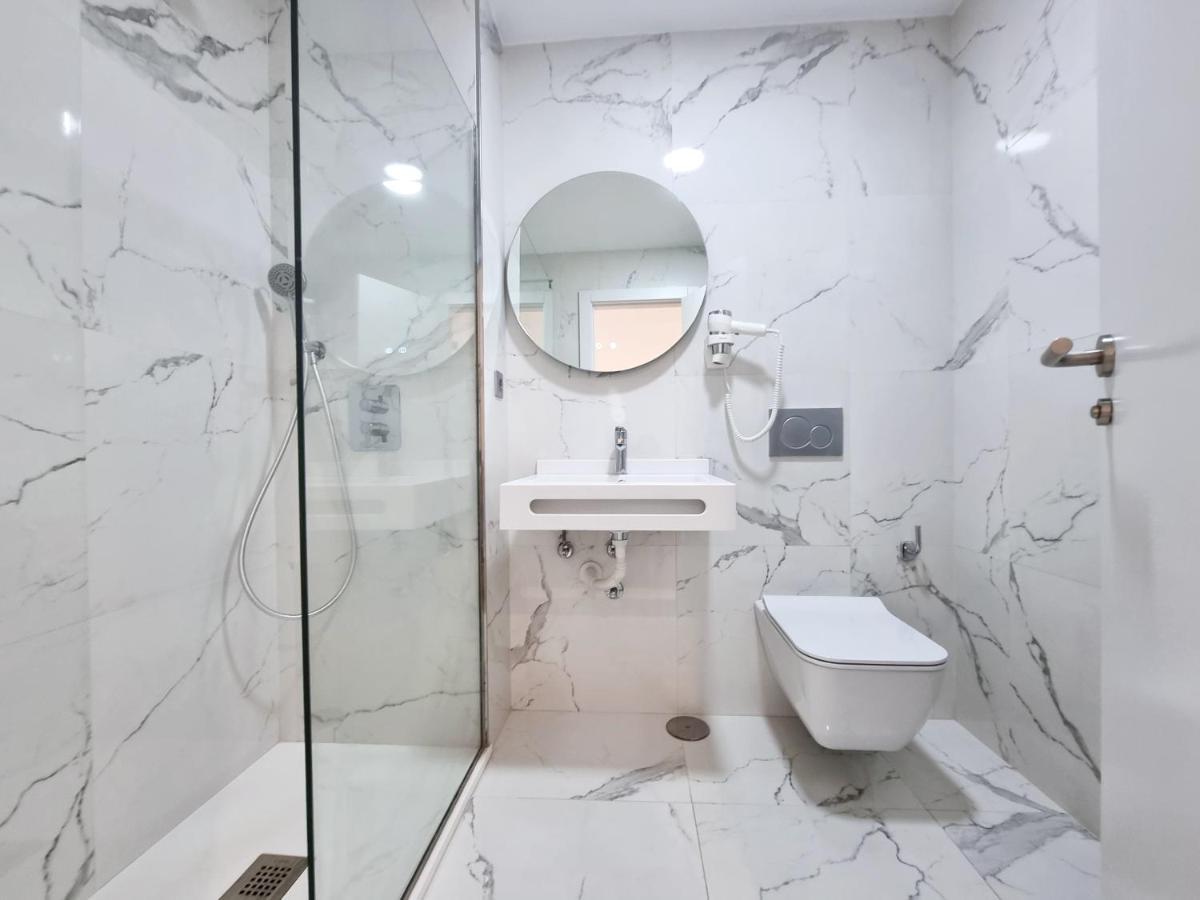 Appartamento con Vista Piscina