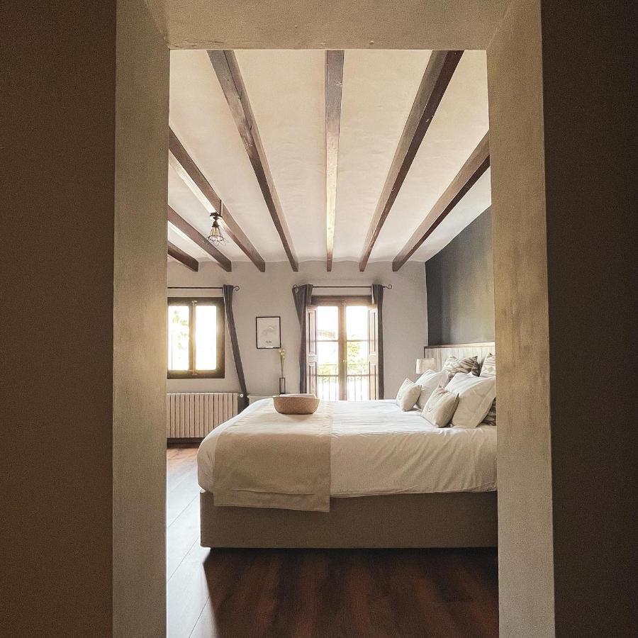 Double or Twin Room with Mountain View