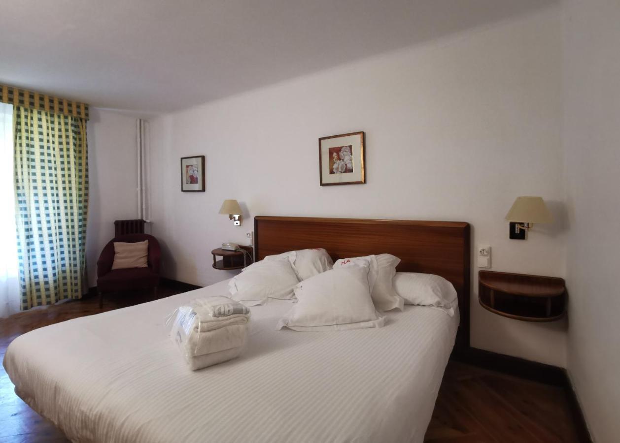 Double or Twin Room,1268557981:JPEG