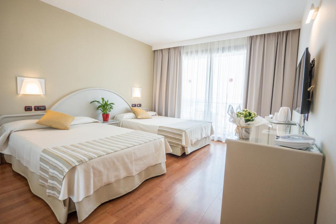 Familiekamer (2 Volwassenen + 2 Kinderen)