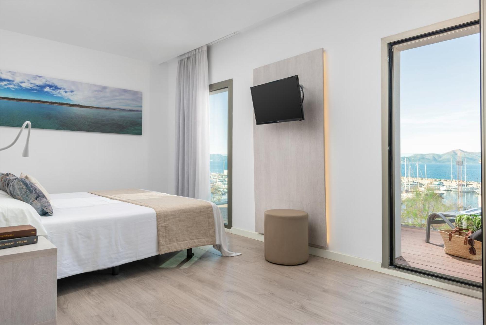 Superior Double Room with Sea View