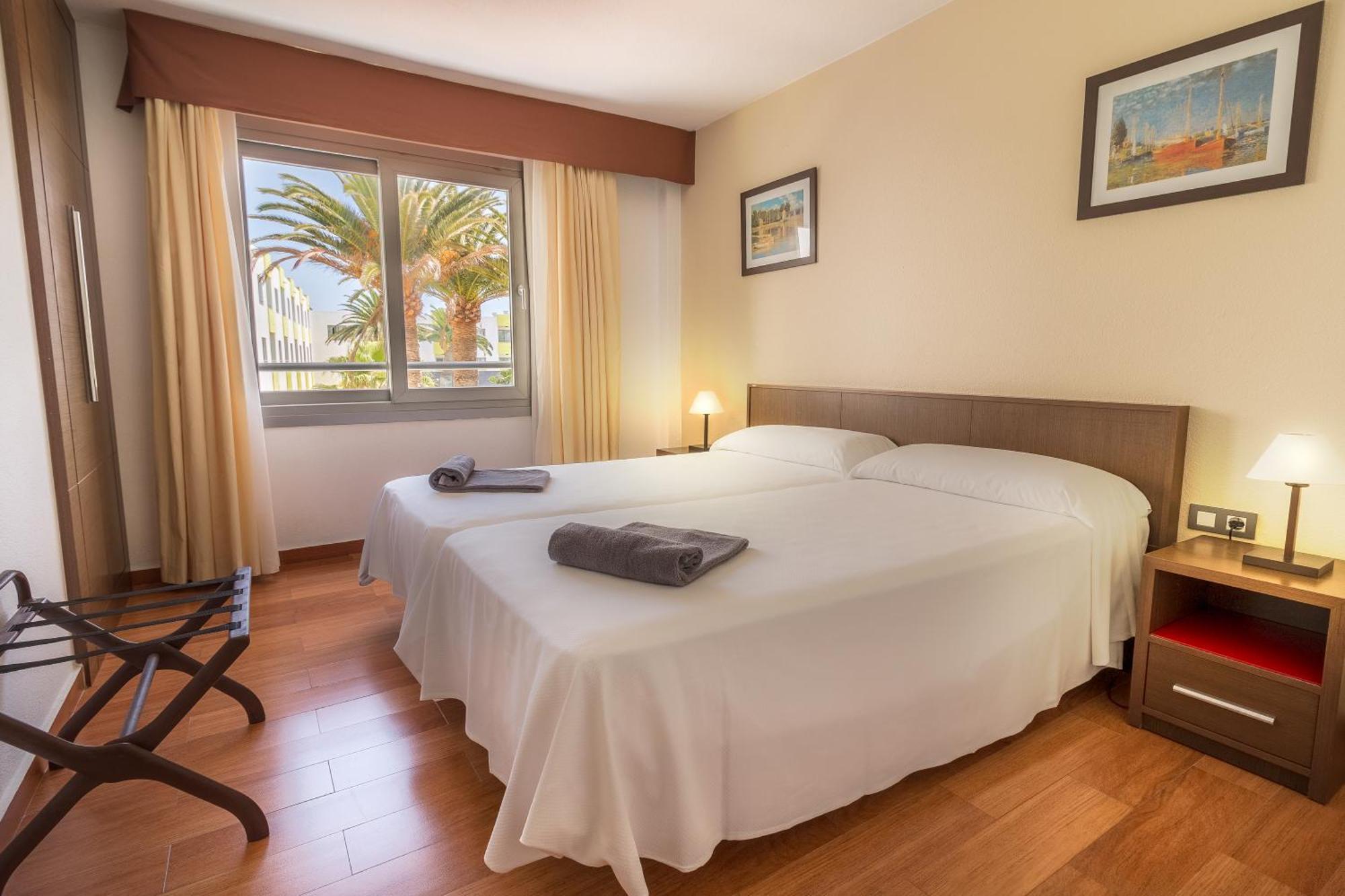 Premium Double Room (3 adults),1272515191:JPEG