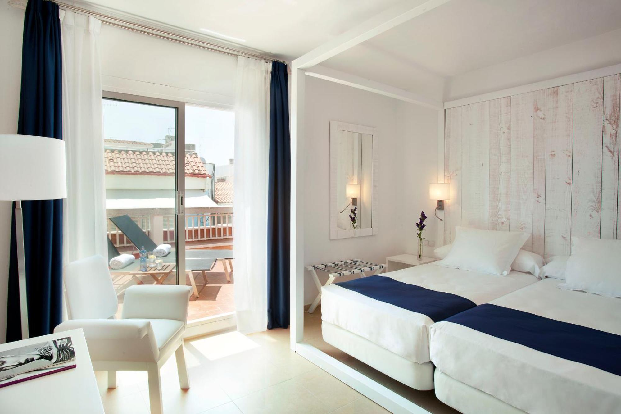 Double Room with Terrace