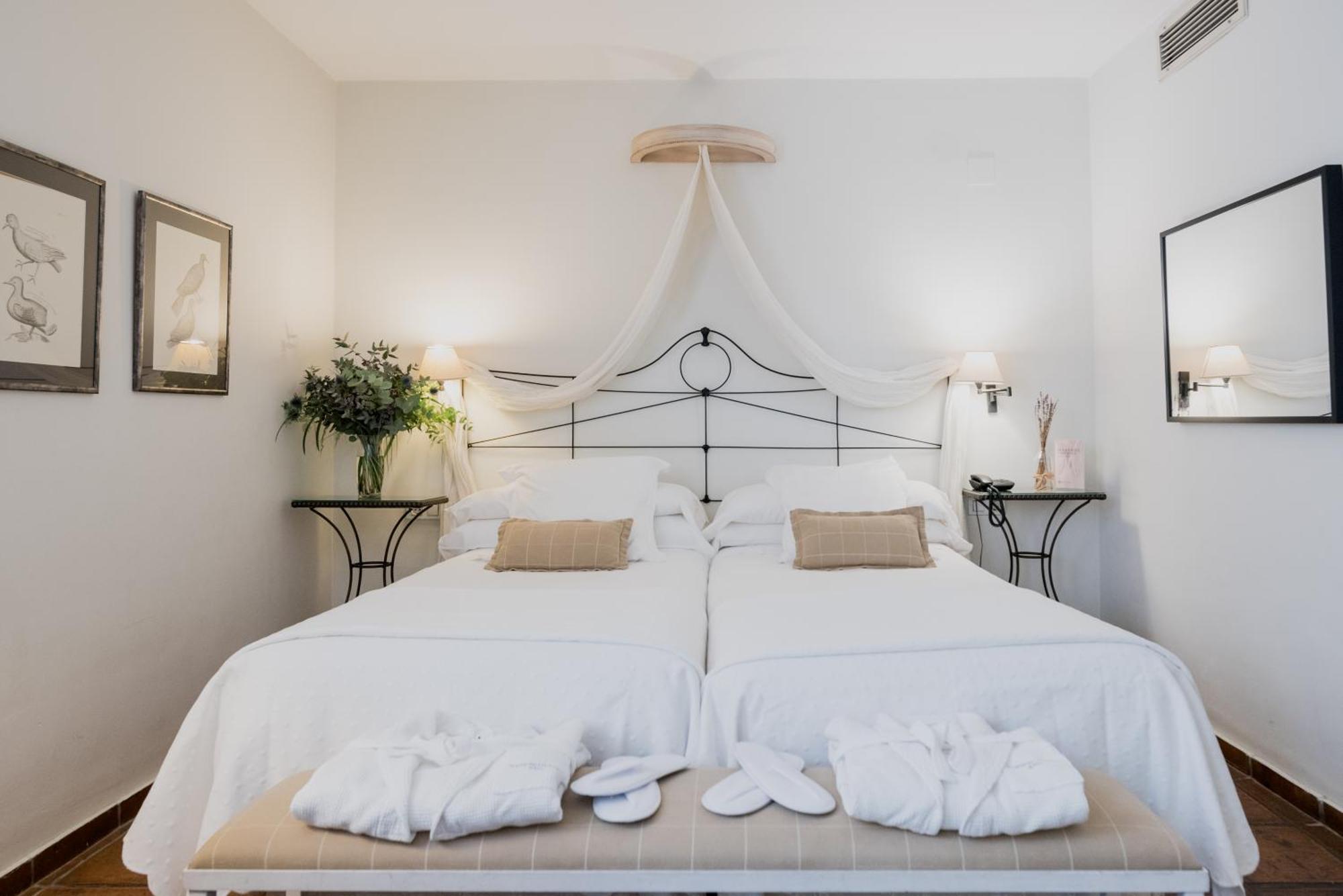 Premium Twin Room