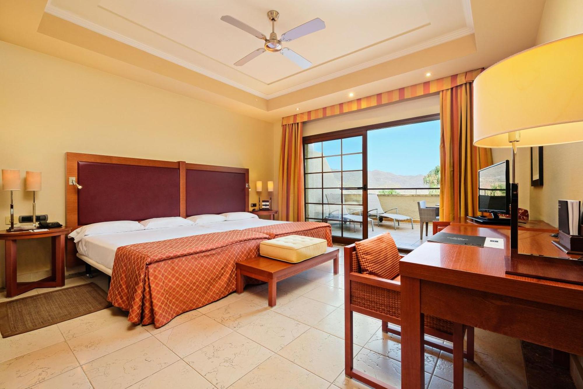 Double Room Pool View,1272898309:JPEG