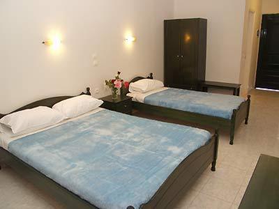 Double or Twin Room with Lounge