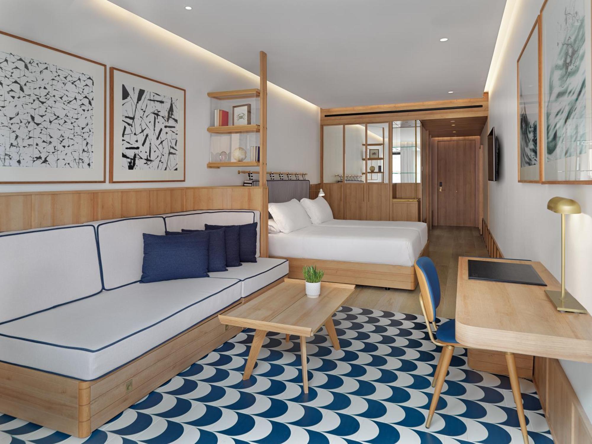 Junior Suite mit Terrasse (2 Erwachsene + 2 Kinder bis 11 Jahre)
