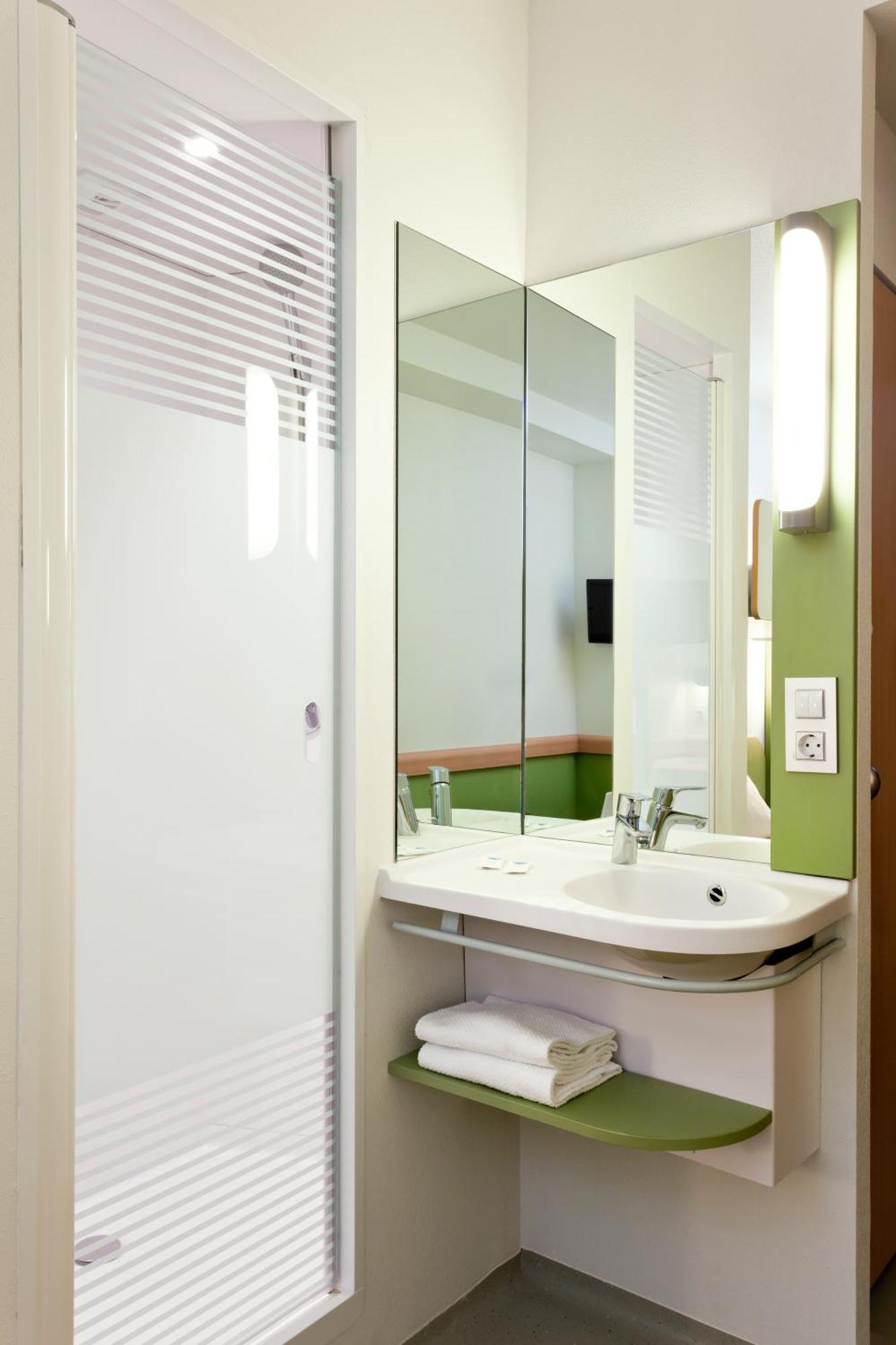 Double Room with Single Bed