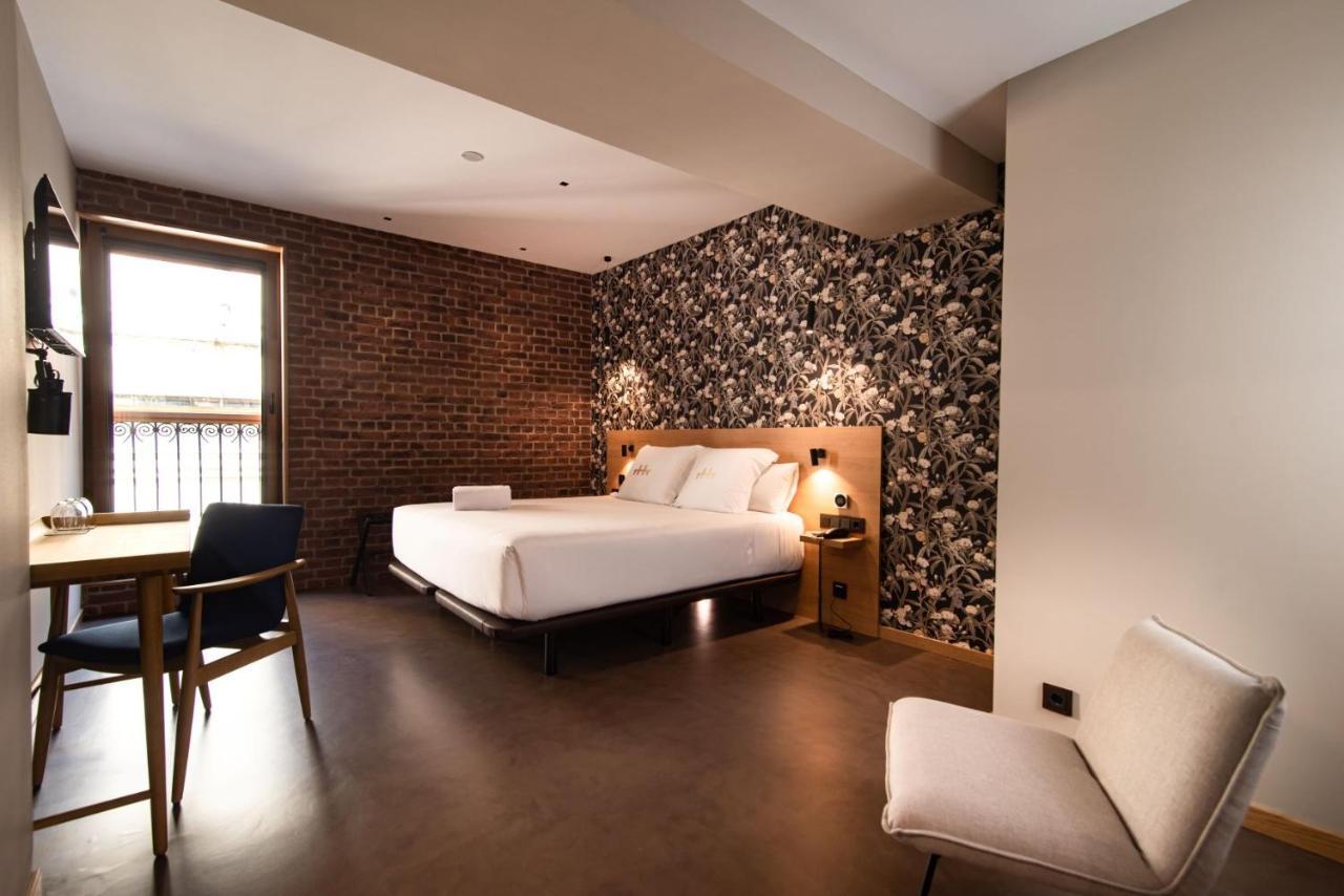 Deluxe Double or Twin Room with Balcony,1290678481:JPEG