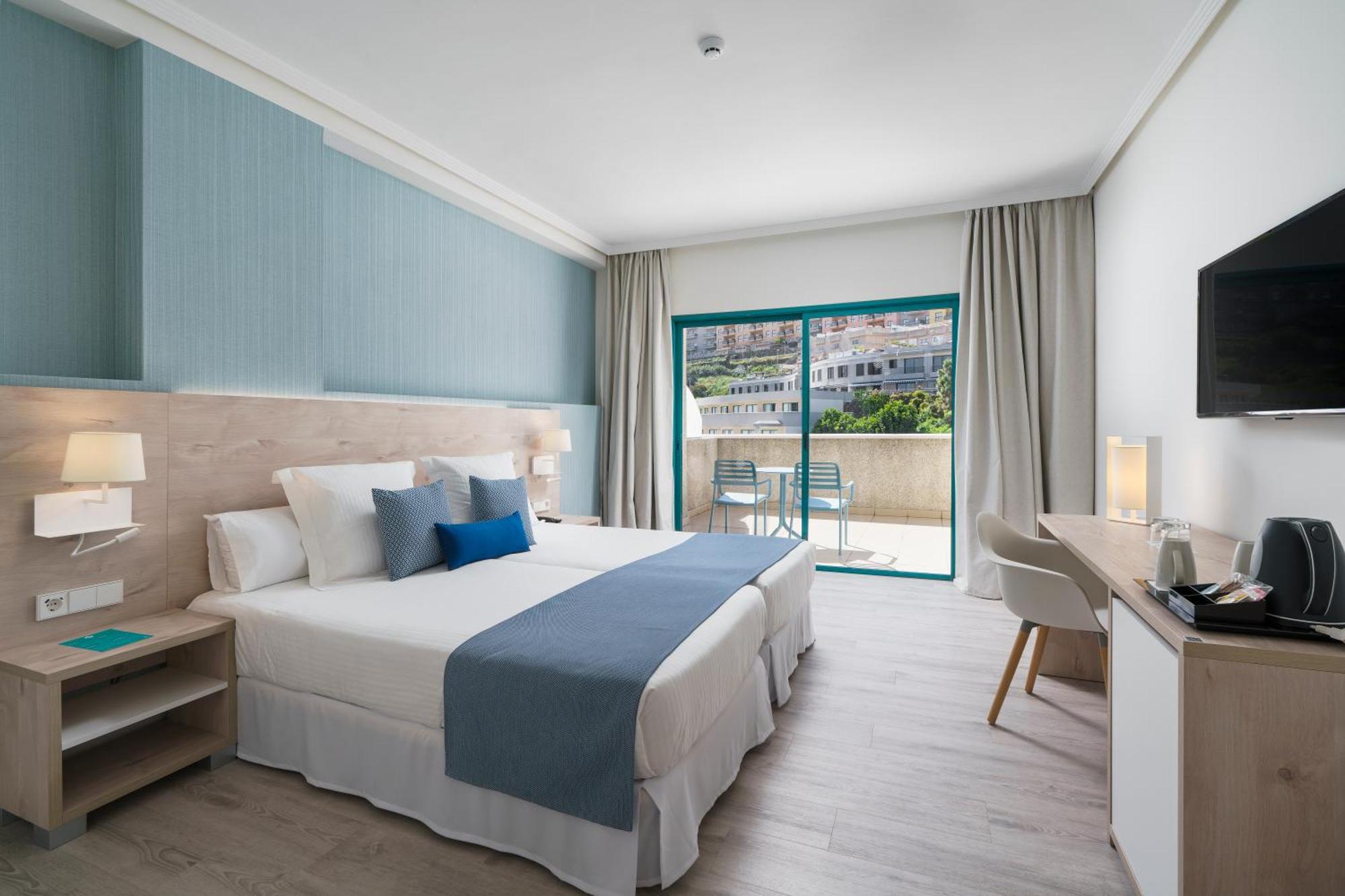 Doppelzimmer mit Poolblick