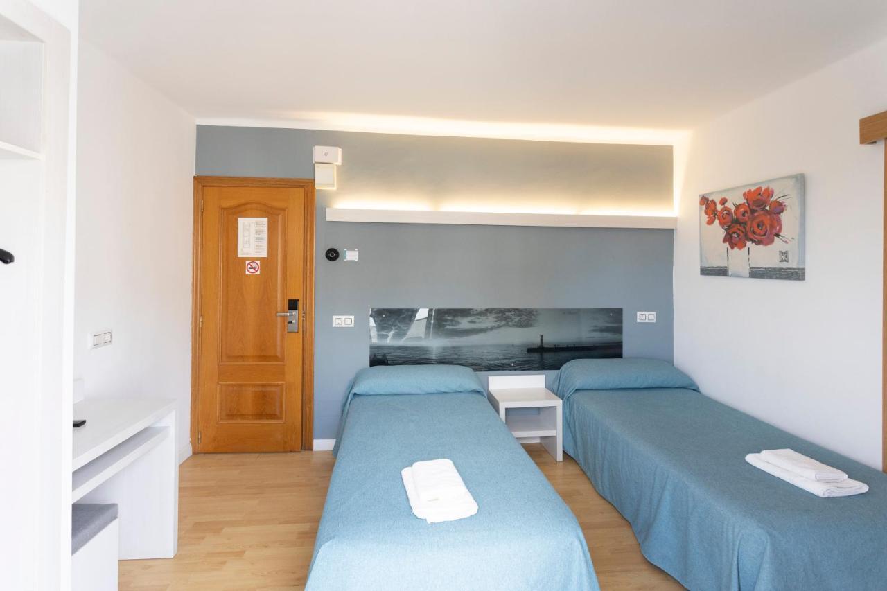 Twin Room,1345325789:JPEG