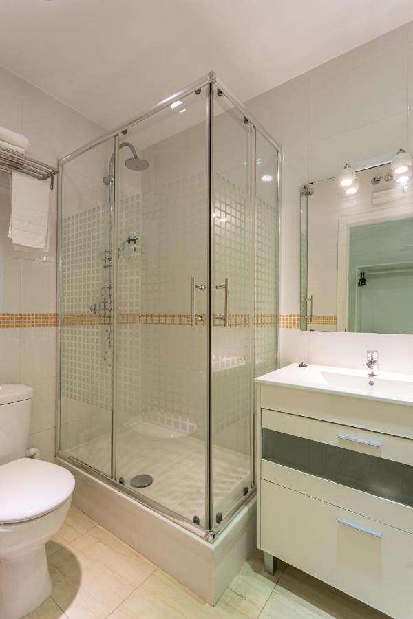 Premier Room