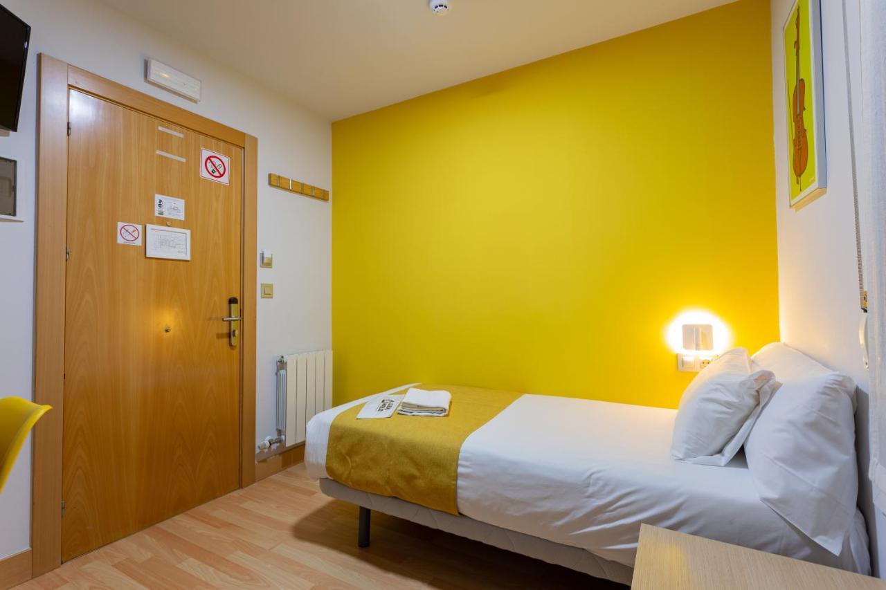 Single Room,1356497792:JPEG