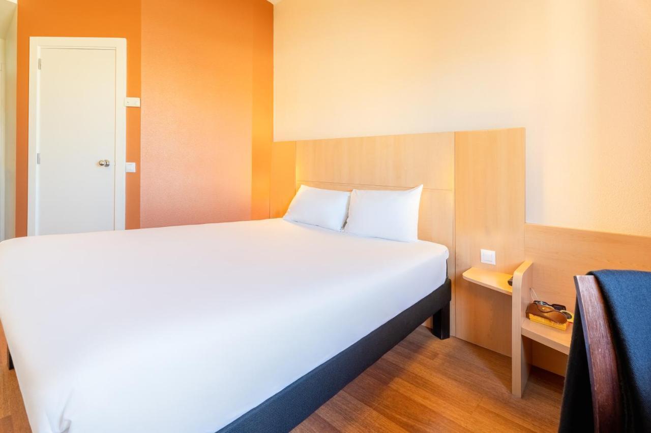 Standard Double Room,1649898549:JPEG