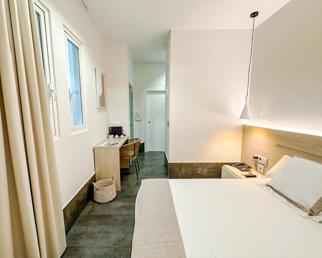 Double Room,1399960301:JPEG