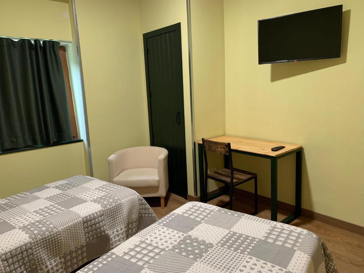 Deluxe Double Room,1415182314:JPEG