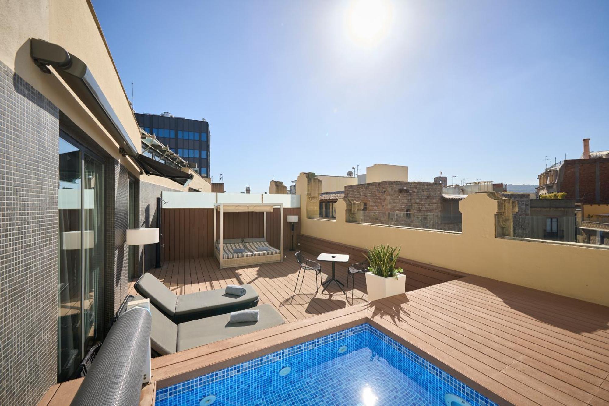 Deluxe Double Room Terrace Private Pool,1432065805:JPEG