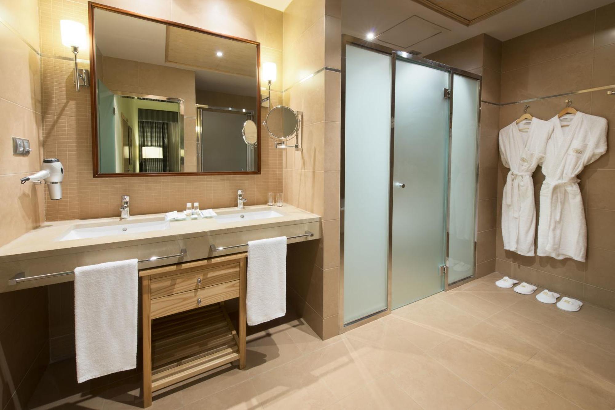 Comfort Suite,1436410420:JPEG