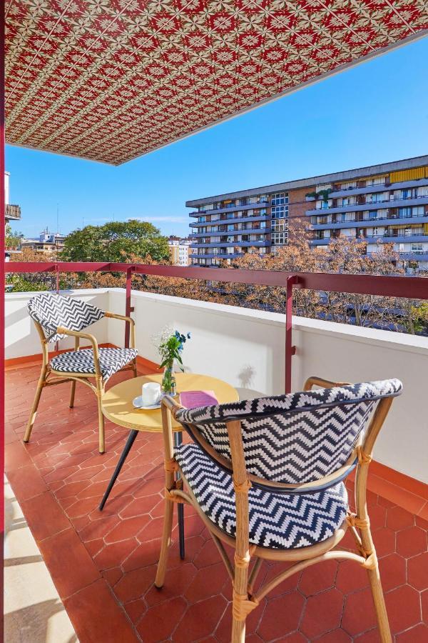 Comfort Double Room with terrace and city views,1498568719:JPEG