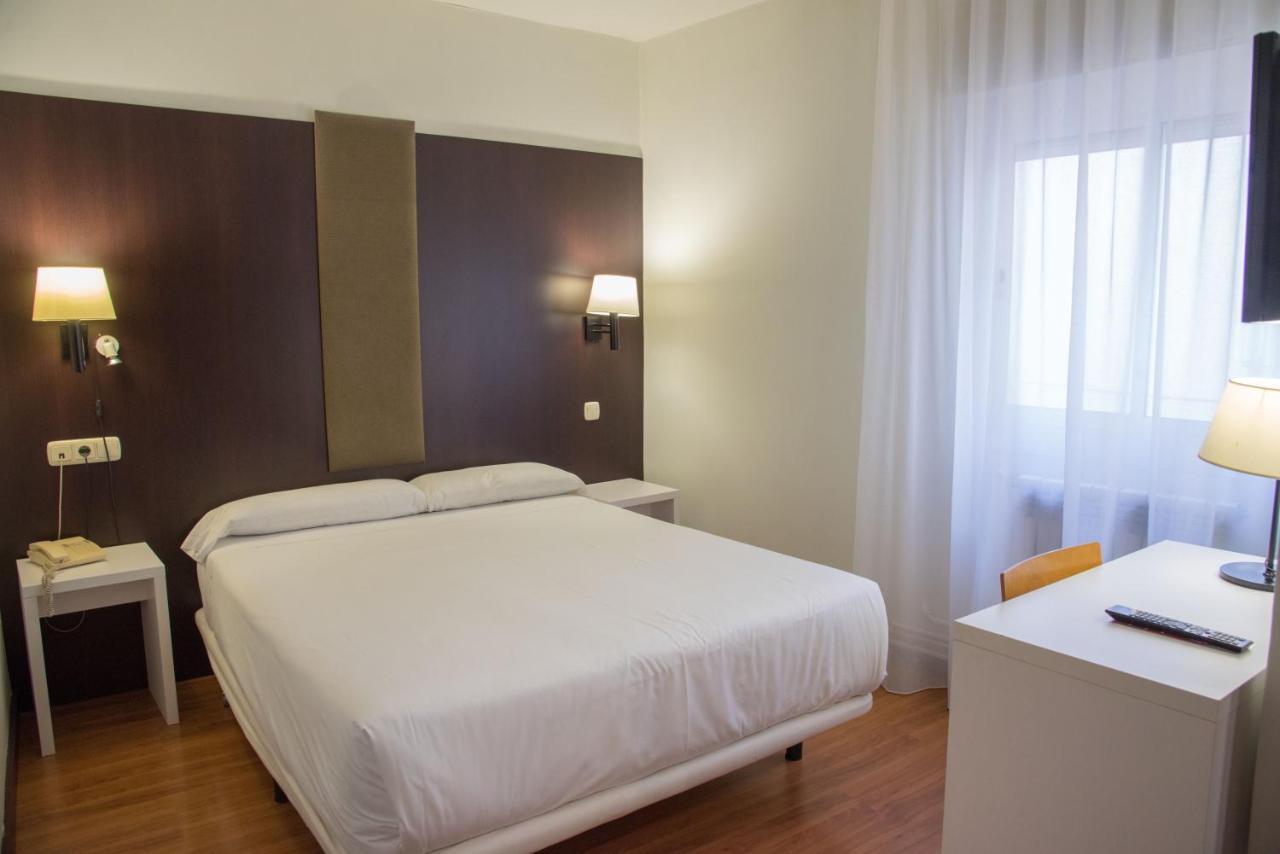 Chambre Double (1-2 Adultes)