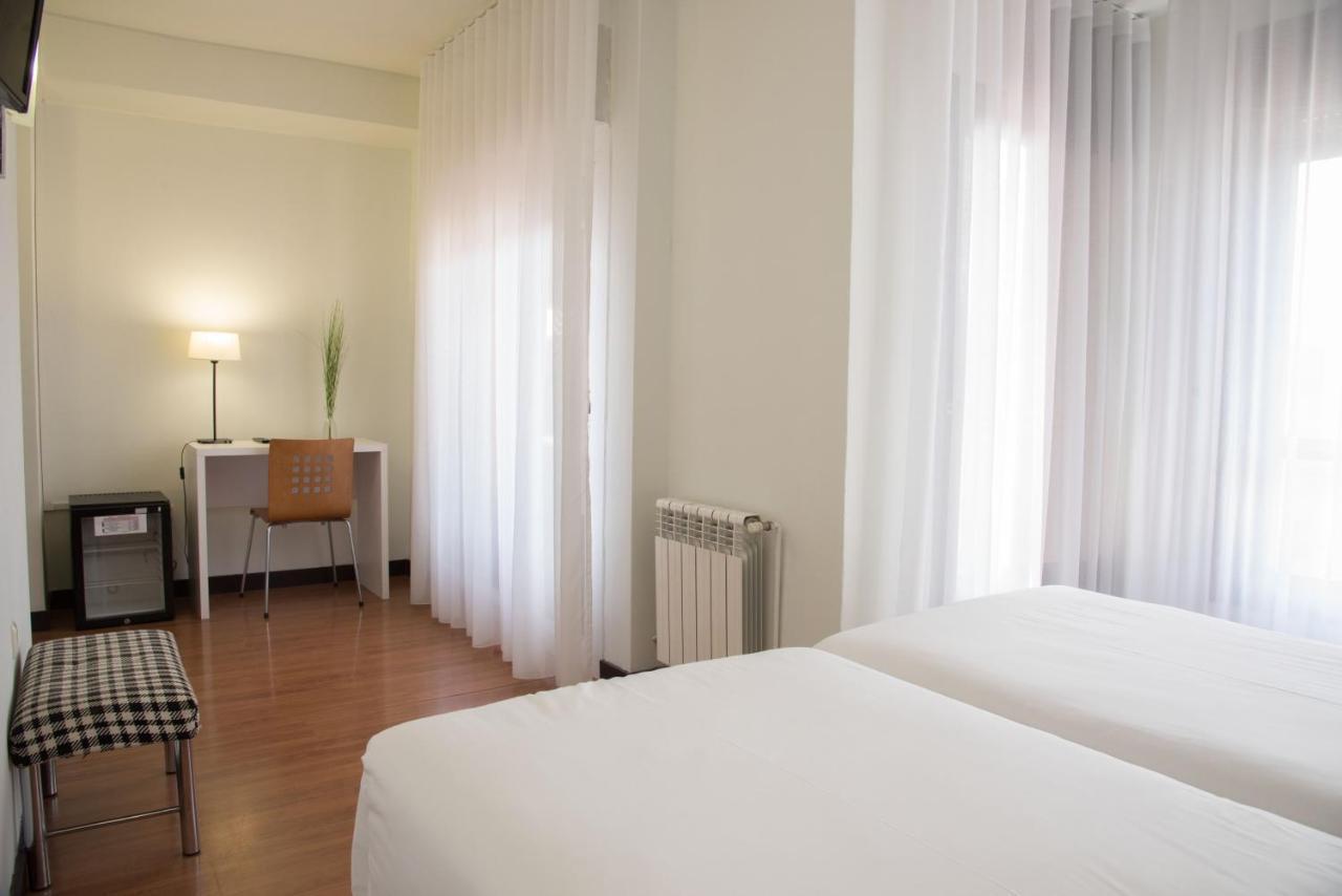 Chambre Lits Jumeaux (1-2 Adultes)