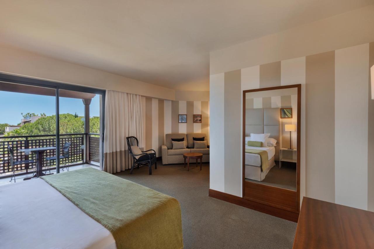 Family Room Spa Access,1498615489:JPEG