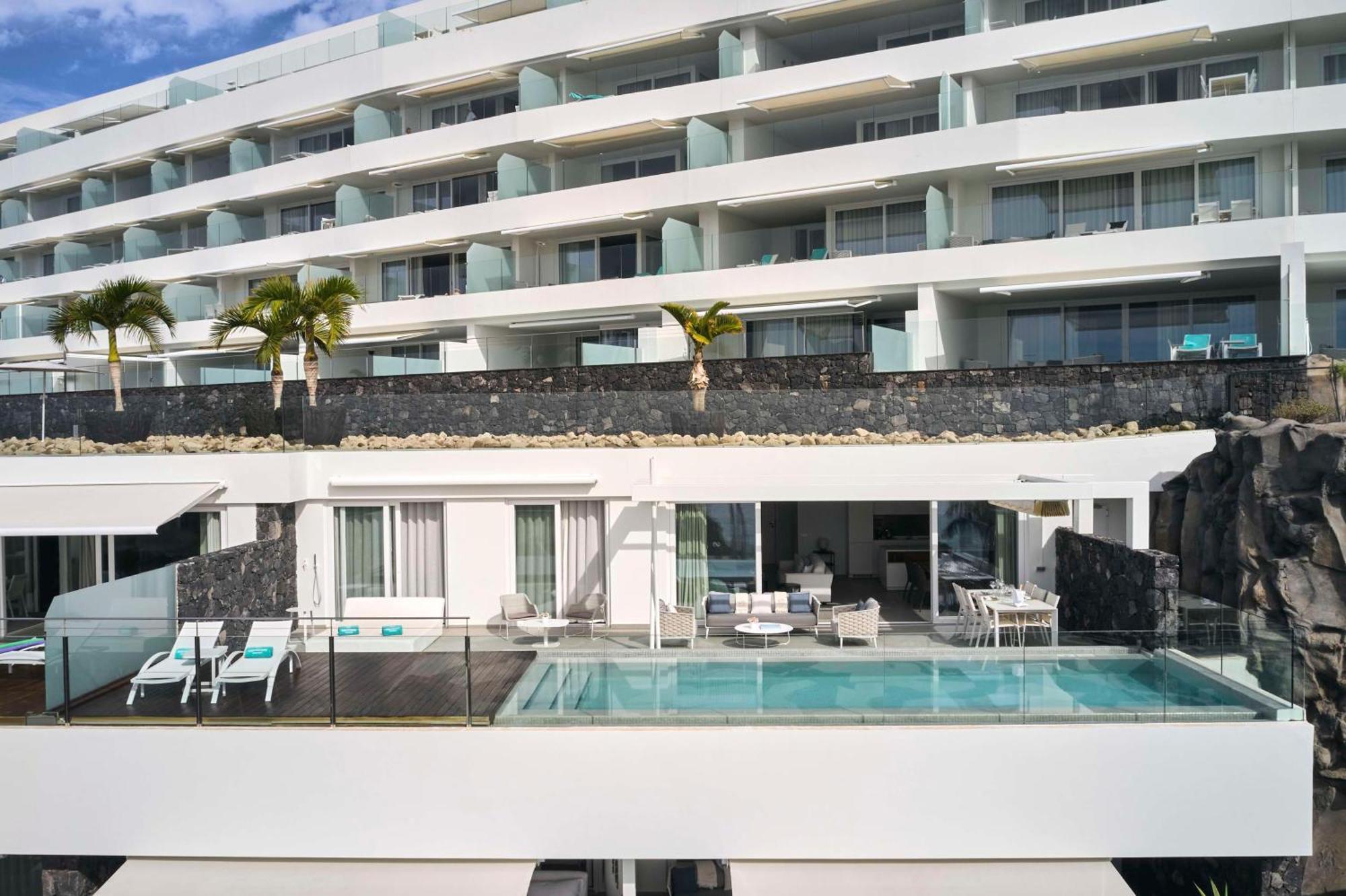 Villa 2 Chambres avec Piscine Privée (4 Adultes)