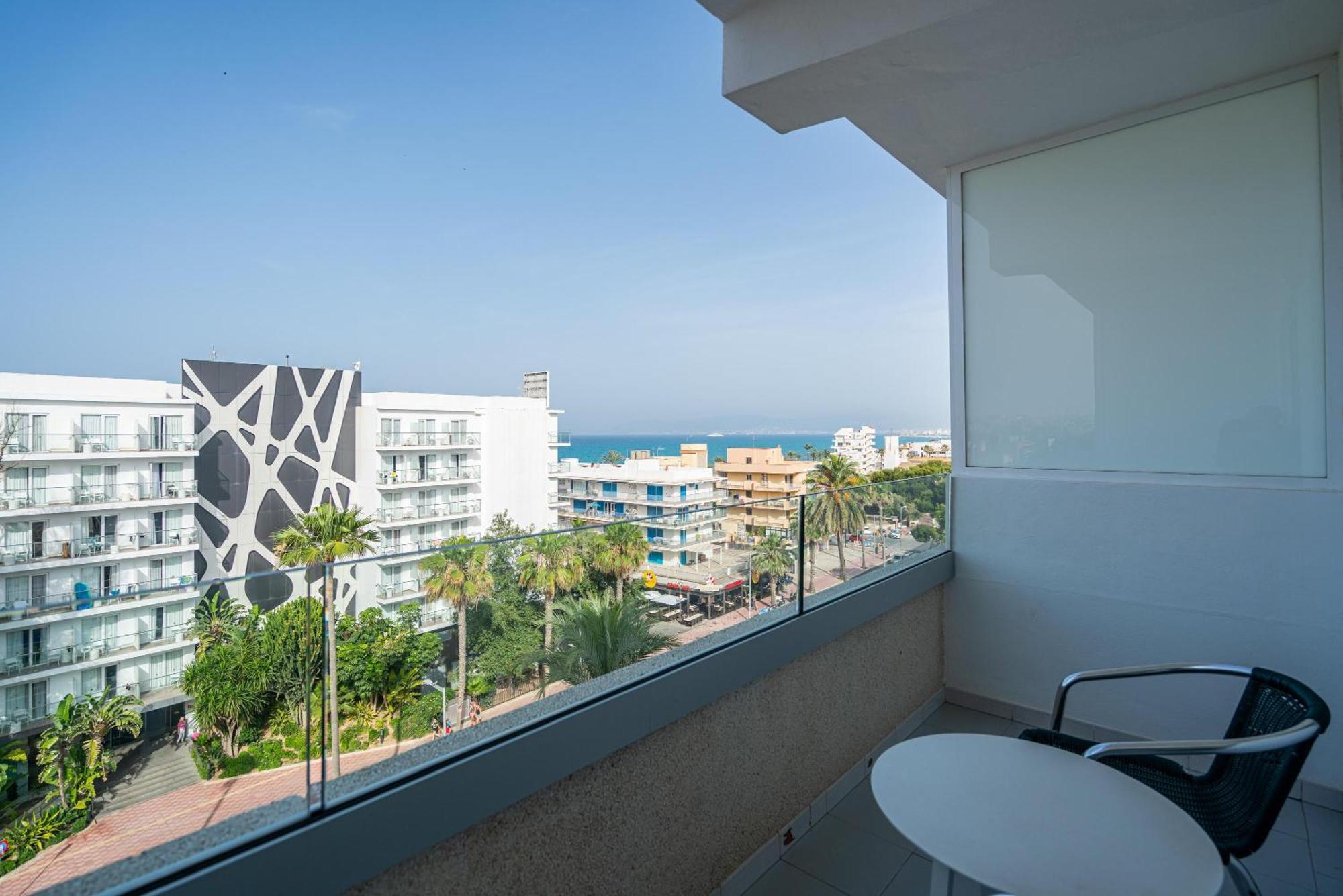 Twin Room Balcony,1528231756:JPEG