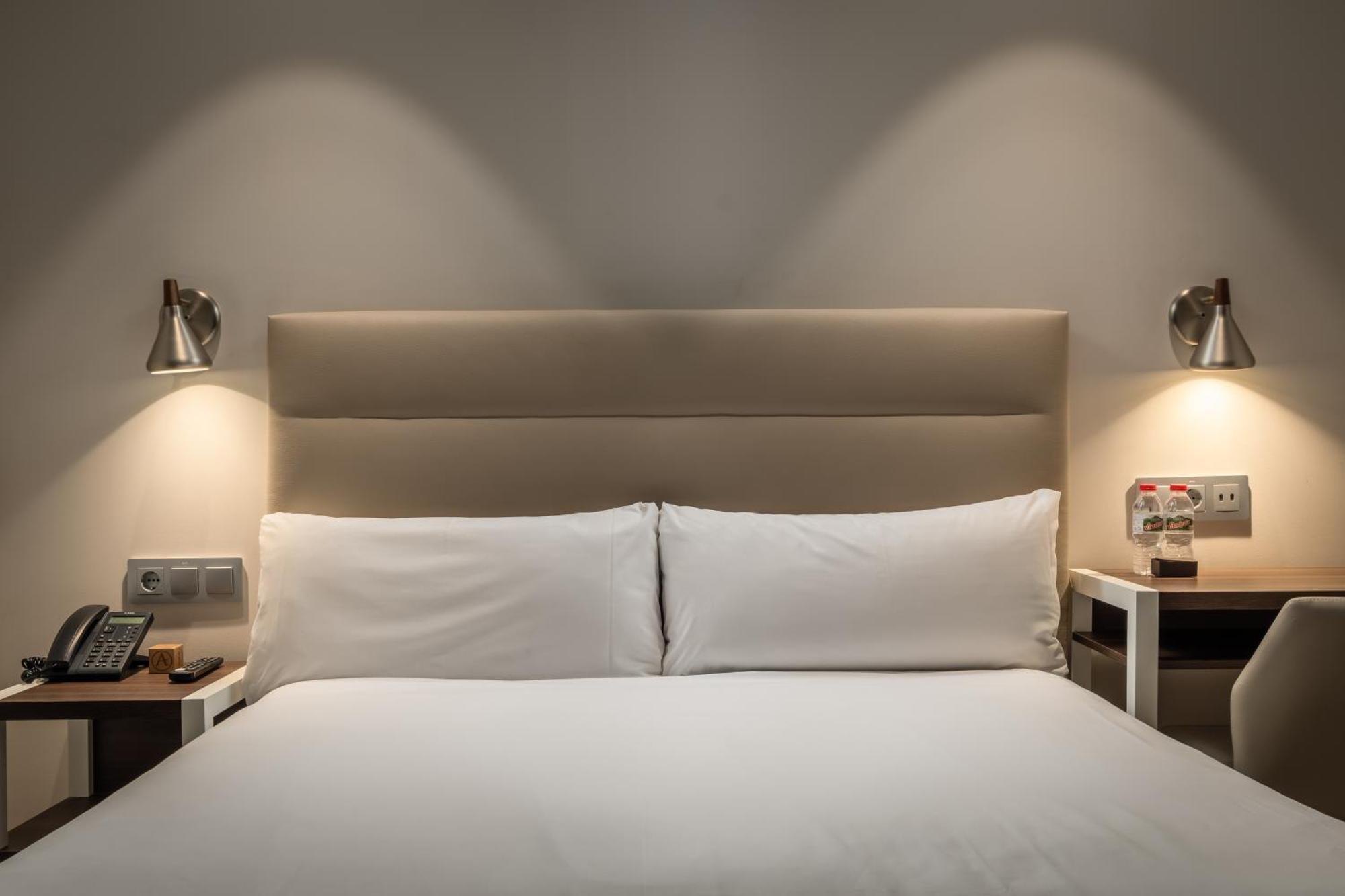 Interior Double Room,1532591434:JPEG