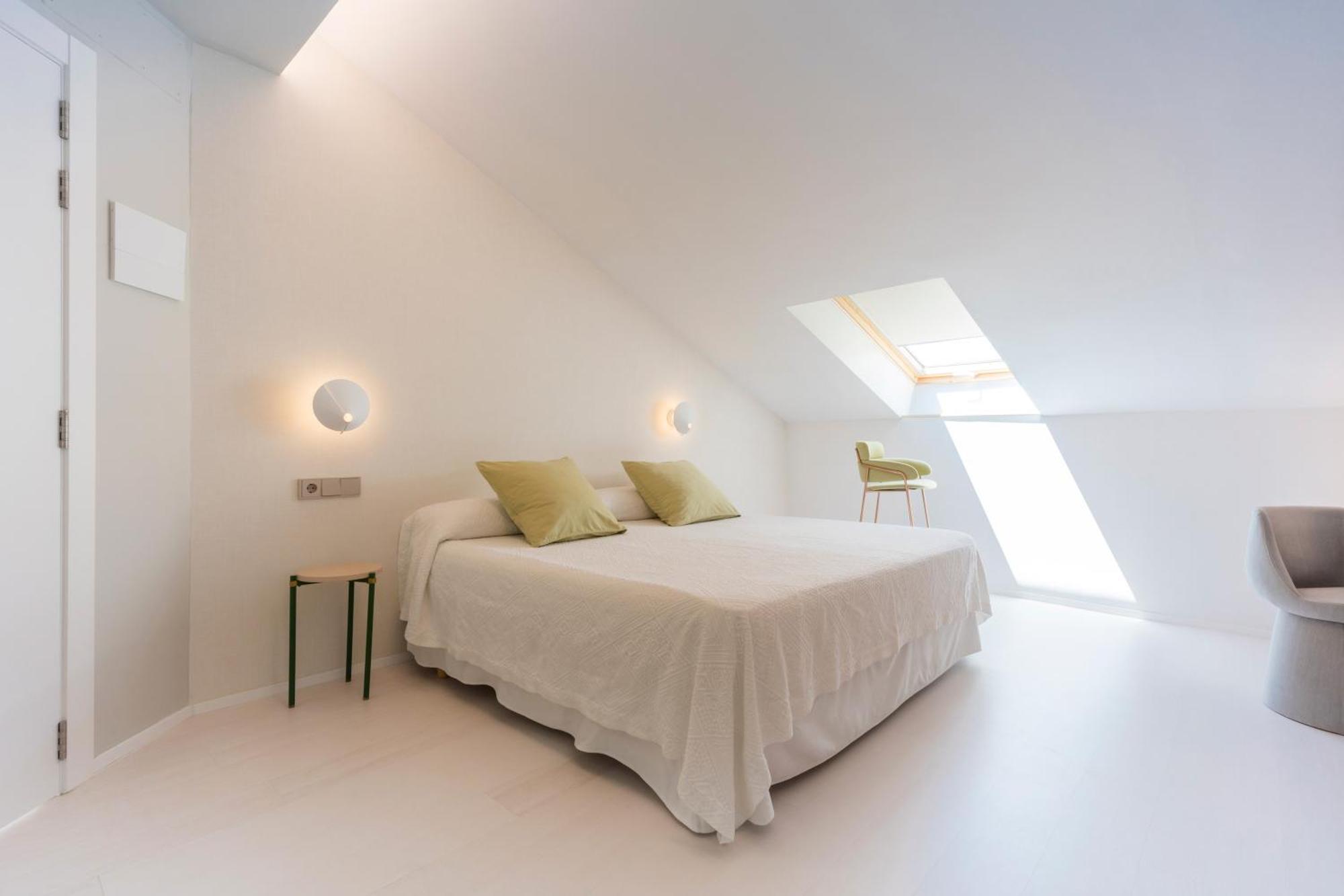 Deluxe Double Room For Single Use with Views