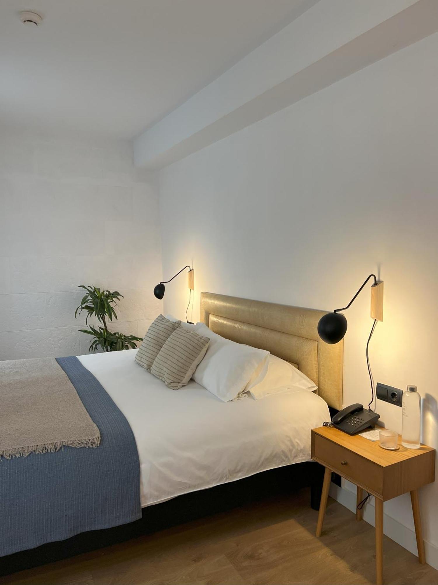 Junior Suite,1537424809:JPEG