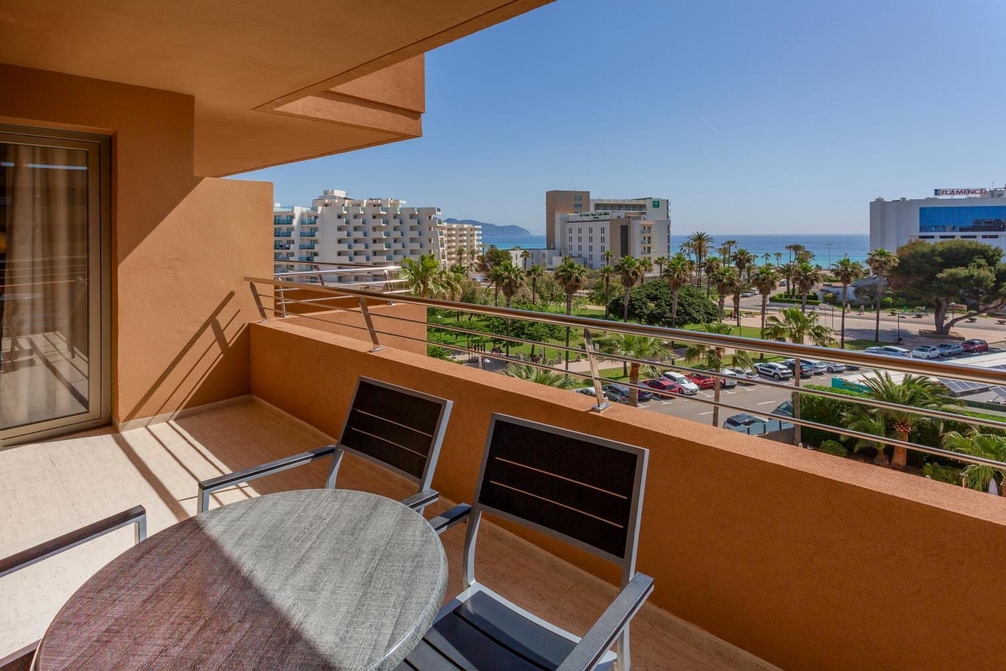 Suite with Balcony,1542664858:JPEG