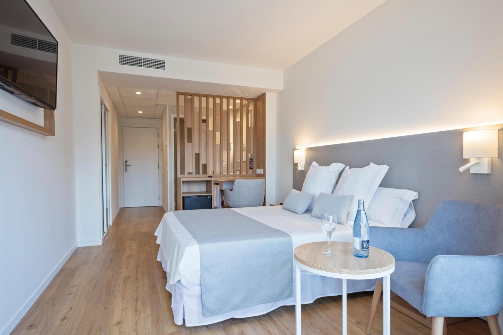 Standard Double Room (2 Adults),1545725932:JPEG